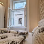 Opera View Residence - Live In Luxury