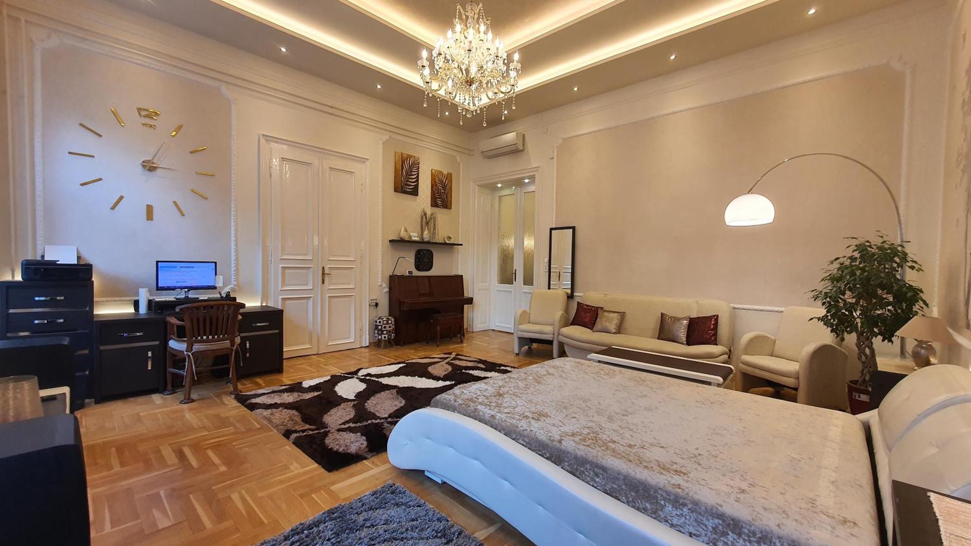 Opera View - Live In Luxury