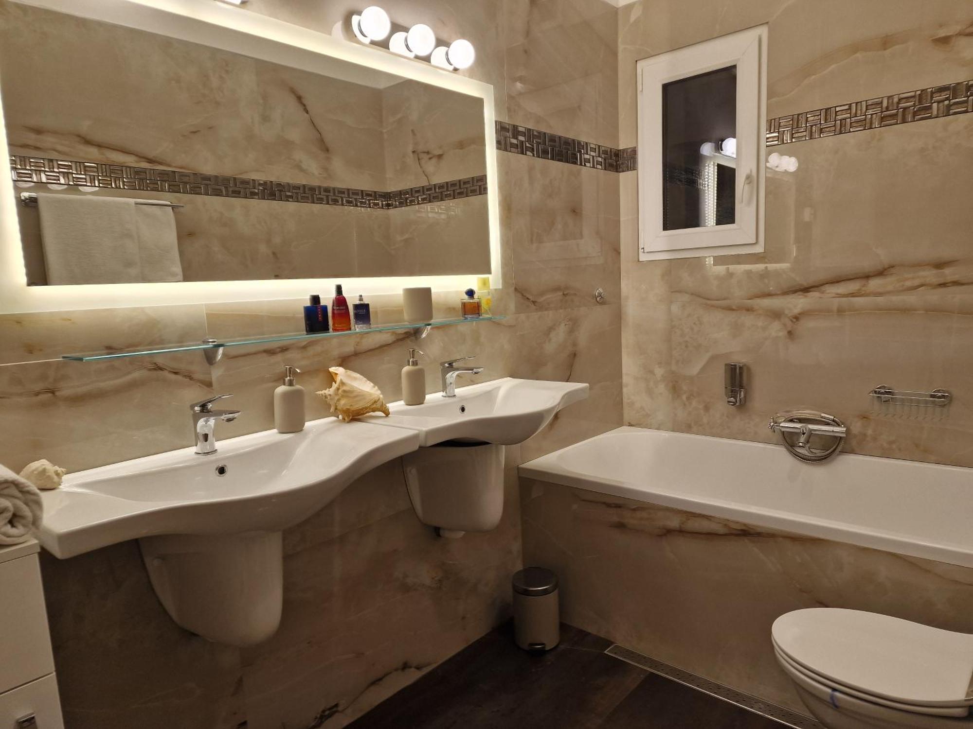 Opera View - Live In Luxury Apartment