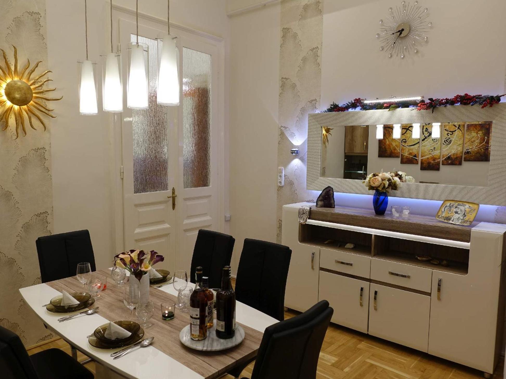 Apartment Opera View - Live In Luxury *