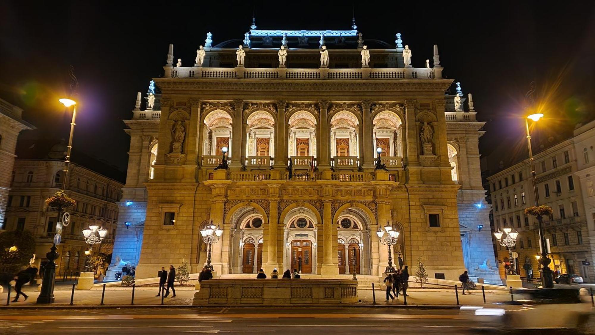 Opera View - Live In Luxury Apartment Budapest